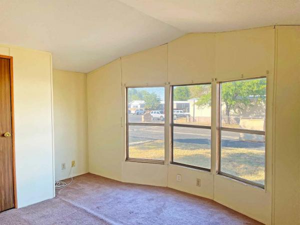 1987 Debrose Amherst Manufactured Home