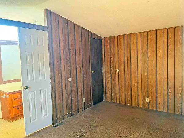 1987 Debrose Amherst Manufactured Home