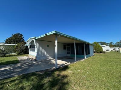 Photo 3 of 10 of home located at 100 Lily Drive Fruitland Park, FL 34731