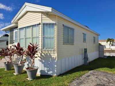 Photo 5 of 8 of home located at 3701 Baynard Drive Lot H9 Punta Gorda, FL 33950