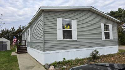 Mobile Home at 16 Charlevoix New Hudson, MI 48165