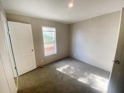 Photo 4 of 8 of home located at 16601 N. 29th Street Phoenix, AZ 85032