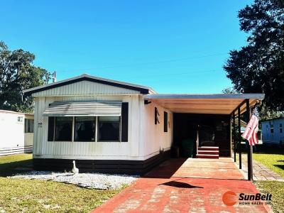 Photo 2 of 22 of home located at 908 Pamela Street Wildwood, FL 34785