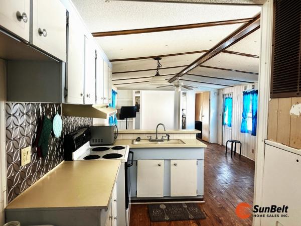 1984 MARLO Mobile Home