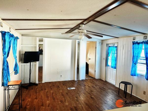 1984 MARLO Mobile Home