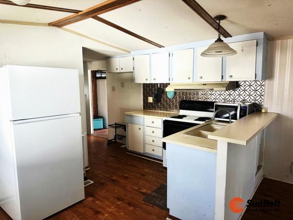 1984 MARLO Mobile Home