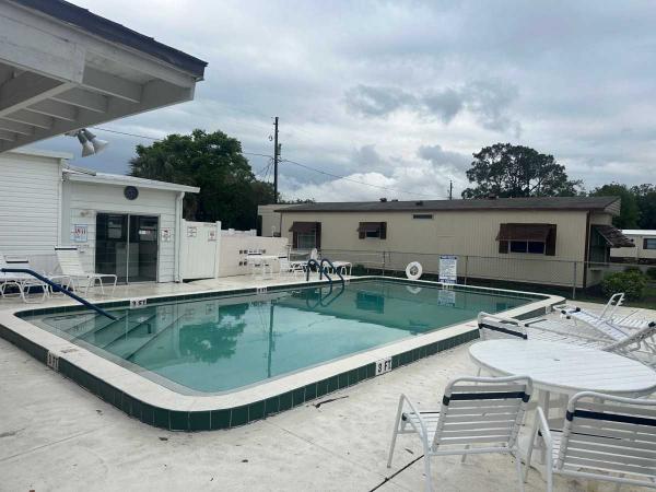 1984 MARLO Mobile Home