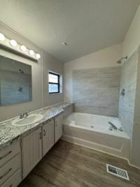 1986 Bonnavilla Mobile Home