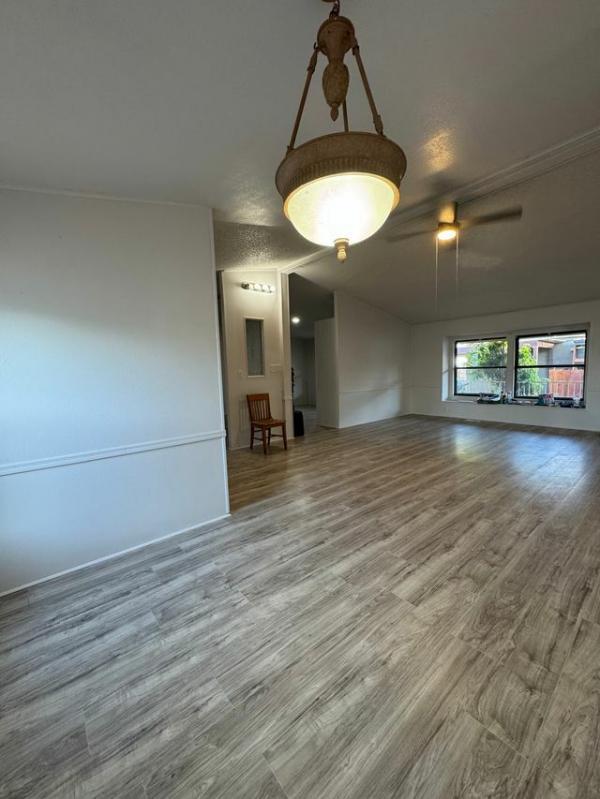 1986 Bonnavilla Mobile Home