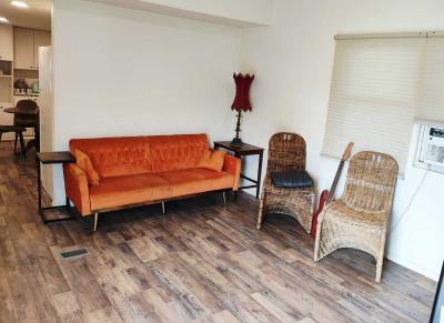 Photo 5 of 12 of home located at 5757 66th St N. Saint Petersburg, FL 33709