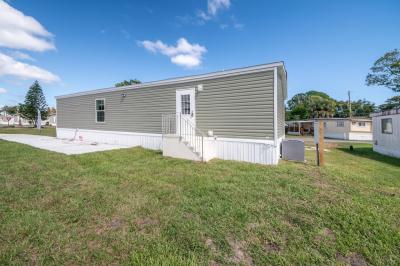 Photo 2 of 31 of home located at 1300 Hand Ave Lot D17 Ormond Beach, FL 32174