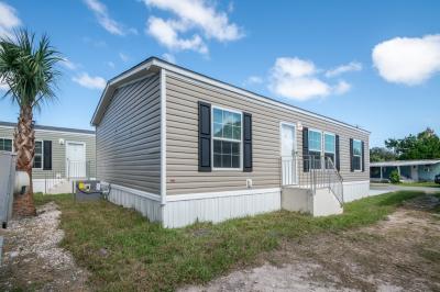 Photo 4 of 23 of home located at 1300 Hand Ave Lot F26 Ormond Beach, FL 32174