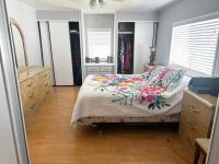 1978 Hillcrest Manufactured Home