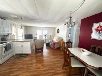 1978 Hillcrest Manufactured Home