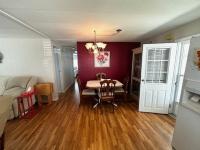 1978 Hillcrest Manufactured Home