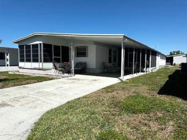 1978 Hillcrest Manufactured Home