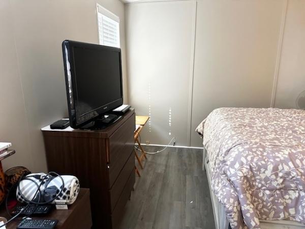 1985 Broo Manufactured Home