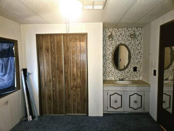 1976 Unknown Manufactured Home