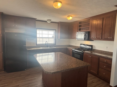 Photo 3 of 13 of home located at 6333 Chadwick Ave Fenton, MI 48430