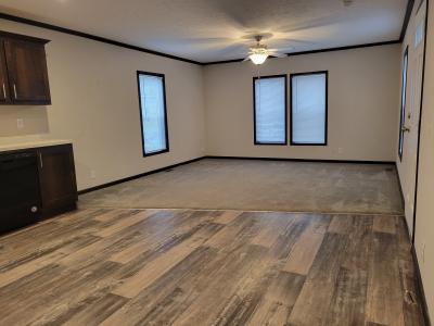 Photo 3 of 6 of home located at 40 Grant Dr Highland, MI 48357