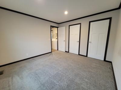 Photo 4 of 6 of home located at 40 Grant Dr Highland, MI 48357