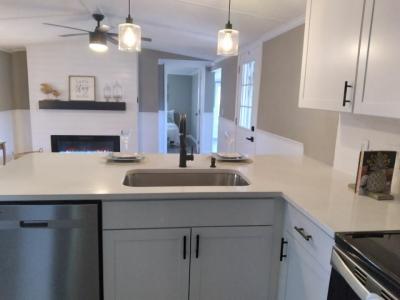 Photo 5 of 20 of home located at 121 Burr Circle Murrells Inlet, SC 29576