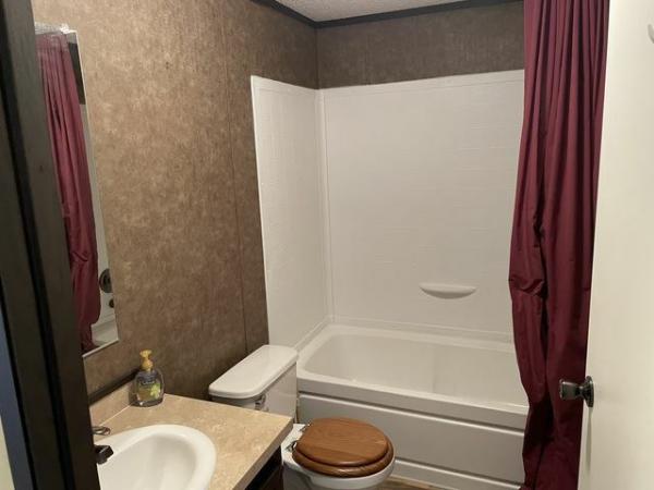 2015 Mojave 6763B Mobile Home