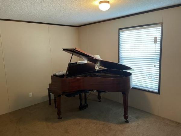 2015 Mojave 6763B Mobile Home