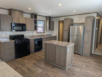 Mobile Home at 2336 Redland Rd Lot 111 Indianapolis, IN 46234