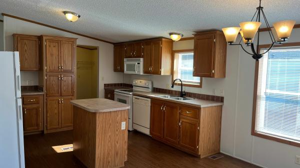 2002 Fleetwood Mobile Home For Rent