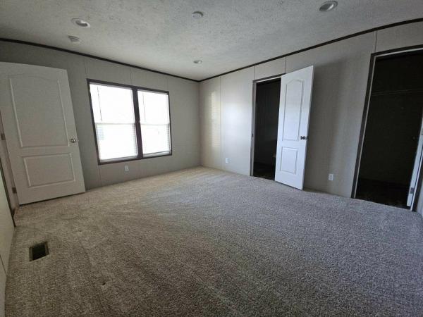 2023 clayton 127 46WIN16663AH22  Home