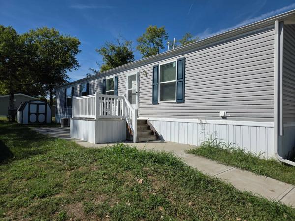 Photo 1 of 2 of home located at 6501 Germantown Rd #157 Middletown, OH 45042