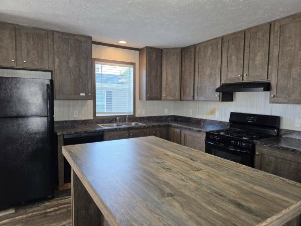 2021 CLAYTON 96PLH16602CH21  Home