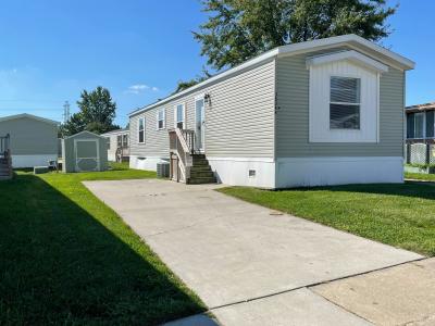 Photo 2 of 25 of home located at 38044 Johannes #521 Clinton Township, MI 48038