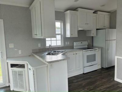 Photo 2 of 6 of home located at 6941 Macdonald Court, Lot 33 Zephyrhills, FL 33541