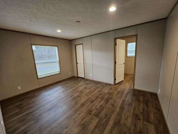 2022 30CEE16763EH22  Home