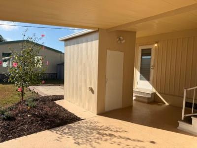 Photo 5 of 8 of home located at 508 44th Ave. E. Lot C-08 Bradenton, FL 34203