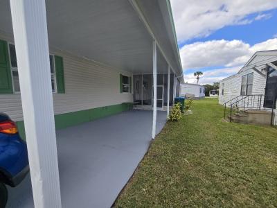 Photo 5 of 26 of home located at 7451 Kalani St. Orlando, FL 32822