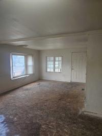 1976 Croydon Manufactured Home