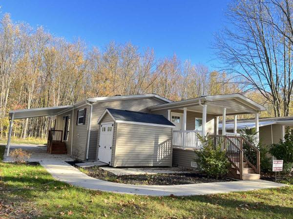 Photo 1 of 2 of home located at 31 Patio Lane Olmsted Twp, OH 44138