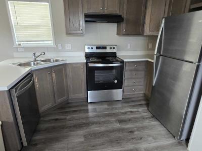 Photo 3 of 8 of home located at 3250 Maysville Pike #52 Zanesville, OH 43701