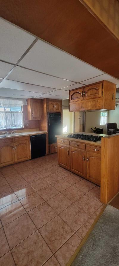 Photo 4 of 10 of home located at 17700Avalon Bl.#214 Carson, CA 90746