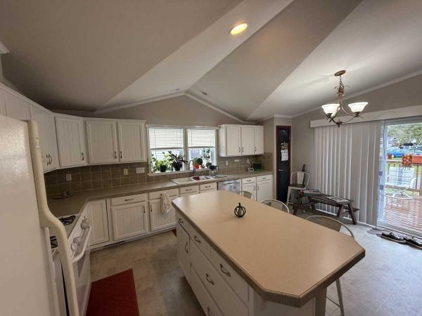 2005 Marshfield Mobile Home