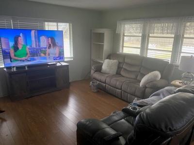 Photo 2 of 8 of home located at 331 Avocado St Lot #73 Bradenton, FL 34207