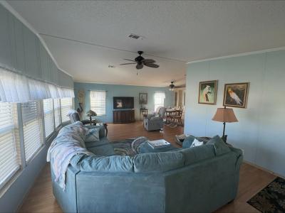 Photo 4 of 18 of home located at 549 Spoonbill Drive Sebring, FL 33876