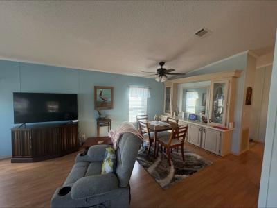 Photo 5 of 18 of home located at 549 Spoonbill Drive Sebring, FL 33876