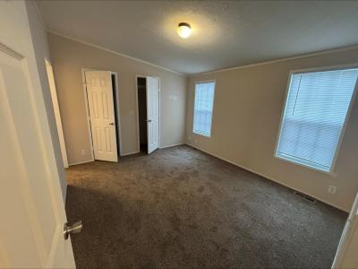 Photo 5 of 7 of home located at 6187 Robert Circle Site #278 Ypsilanti, MI 48197