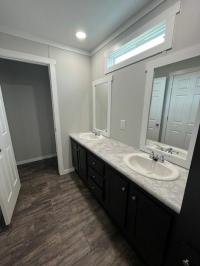 2024 American Homestar Corp Oak Creek Mobile Home