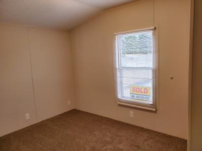 Photo 5 of 8 of home located at 39051 Buckskin Dr Romulus, MI 48174