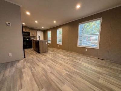 Photo 2 of 8 of home located at 124 Roxbury Park Goshen, IN 46526